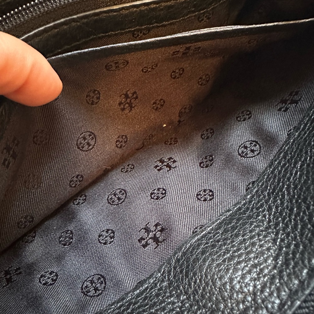 Tory Burch Landon black leather continental wallet - Picture 10 of 12